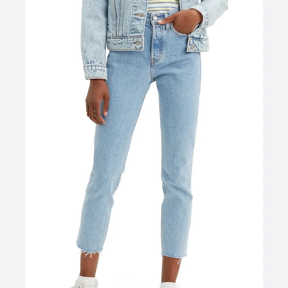 LEVIS Wedgie High Rise Light Wash Denim Jeans